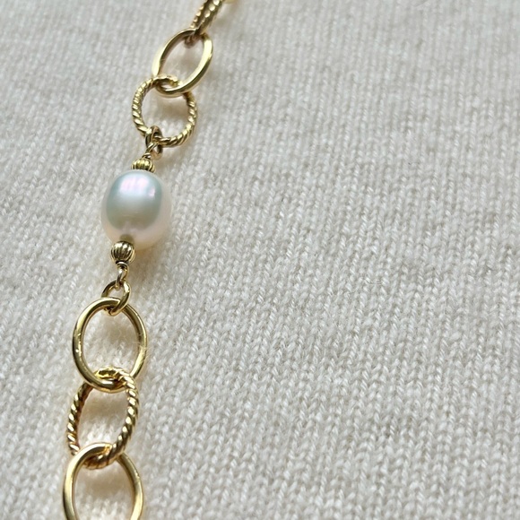 Elegant Veronese 18 K Gold Plated Sterling Silver and Pearl Necklace 18” - Picture 4 of 8